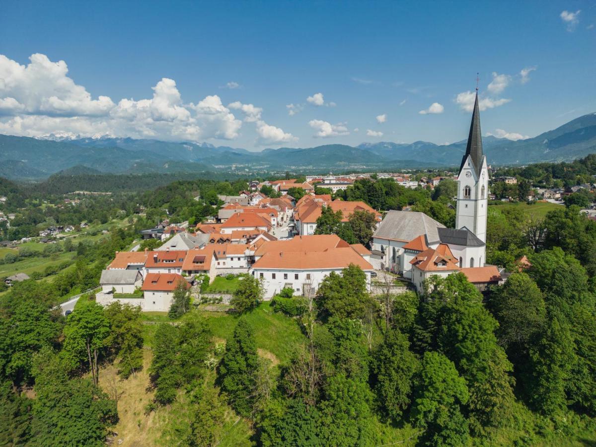 Meznarija Radovljica Apartment Bagian luar foto